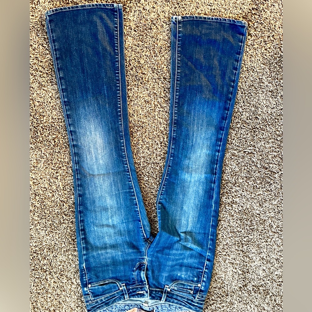 Paige denim size 27 Laurel Caryon
